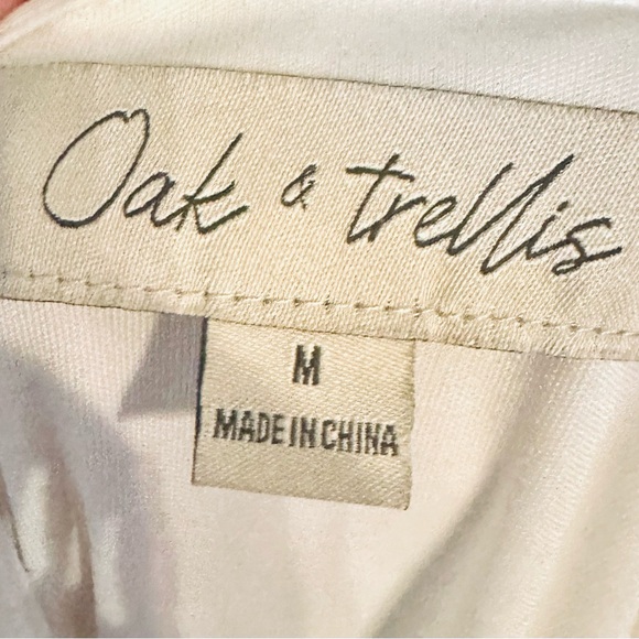 White Floral Tie Front Romper Ruffle Sleeve Lightweight Casual Cute - Picture 4 of 6